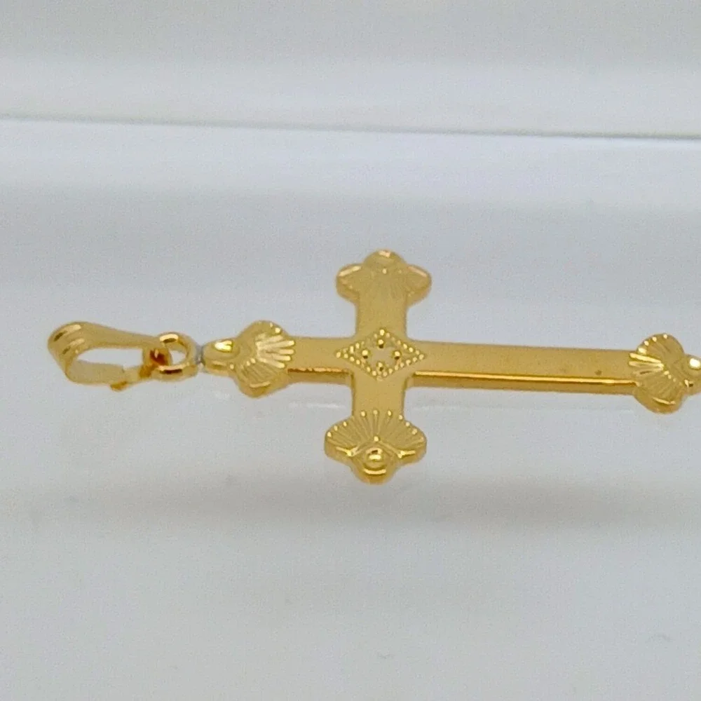 Karatbond Vintage Y2K Gold Ornate Cross Necklace Pendant Made in USA NOS Faith